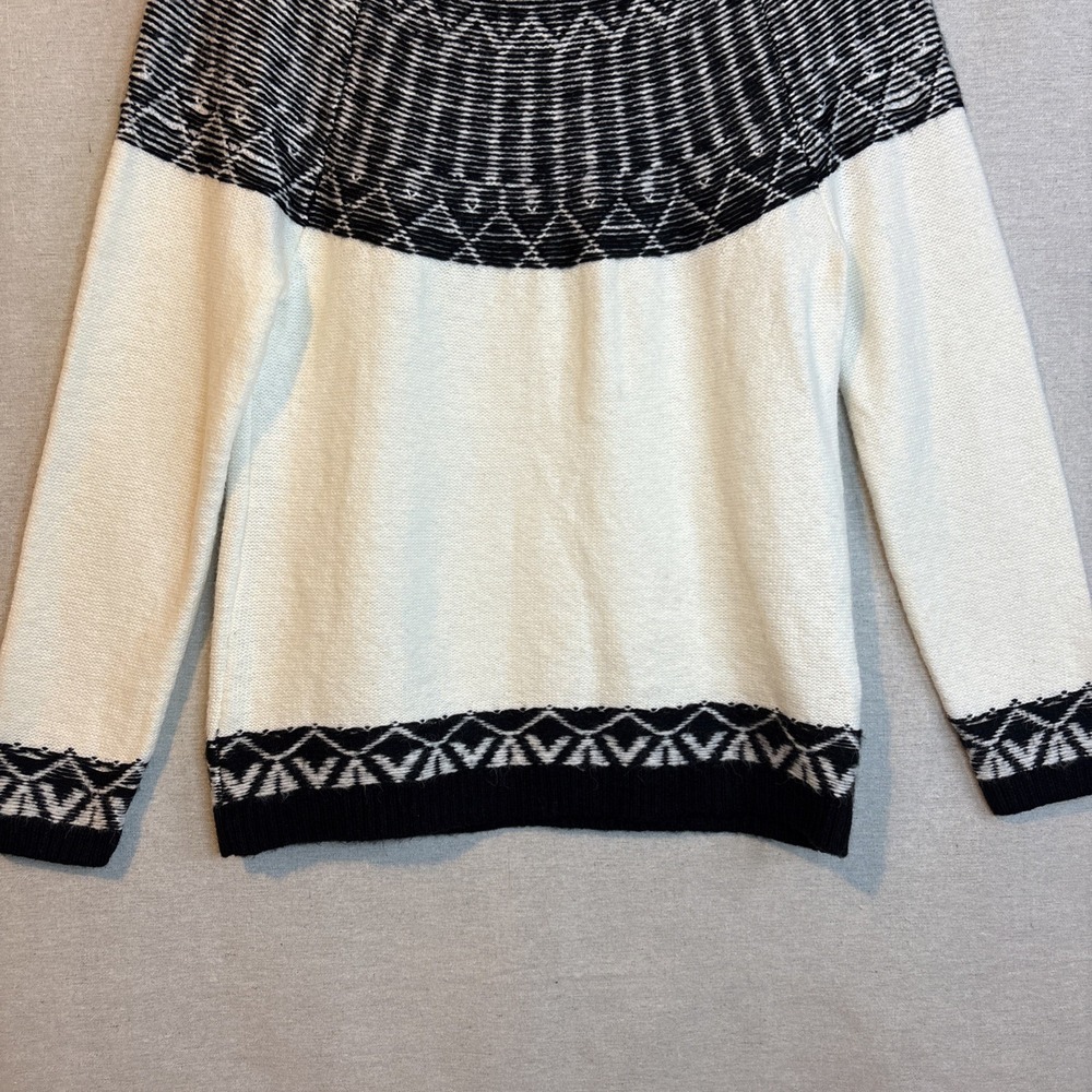Talbots Womens Crewneck Sweater Large Fuzzy‎ Fair Isle Wool Blend Ivory Black - Picture 3 of 8